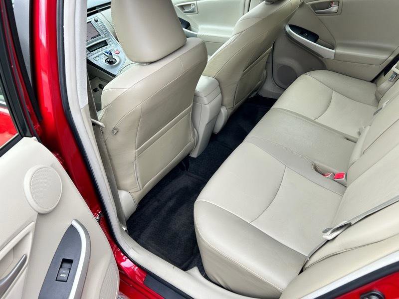 Used 2013 Toyota Prius Four w/ Deluxe Solar Roof Pkg image 29