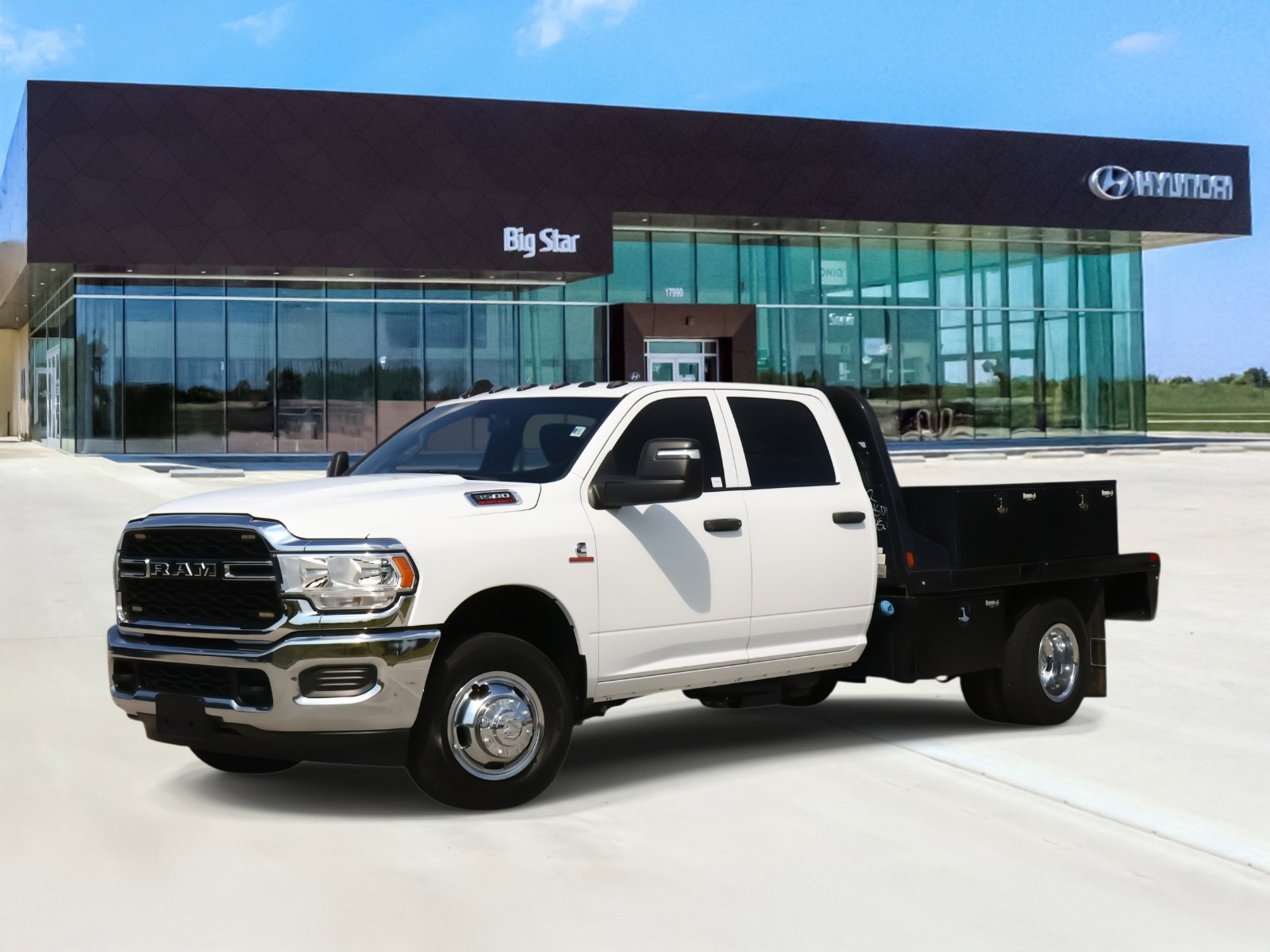 Used 2024 RAM 3500 Tradesman w/ Chrome Appearance Group