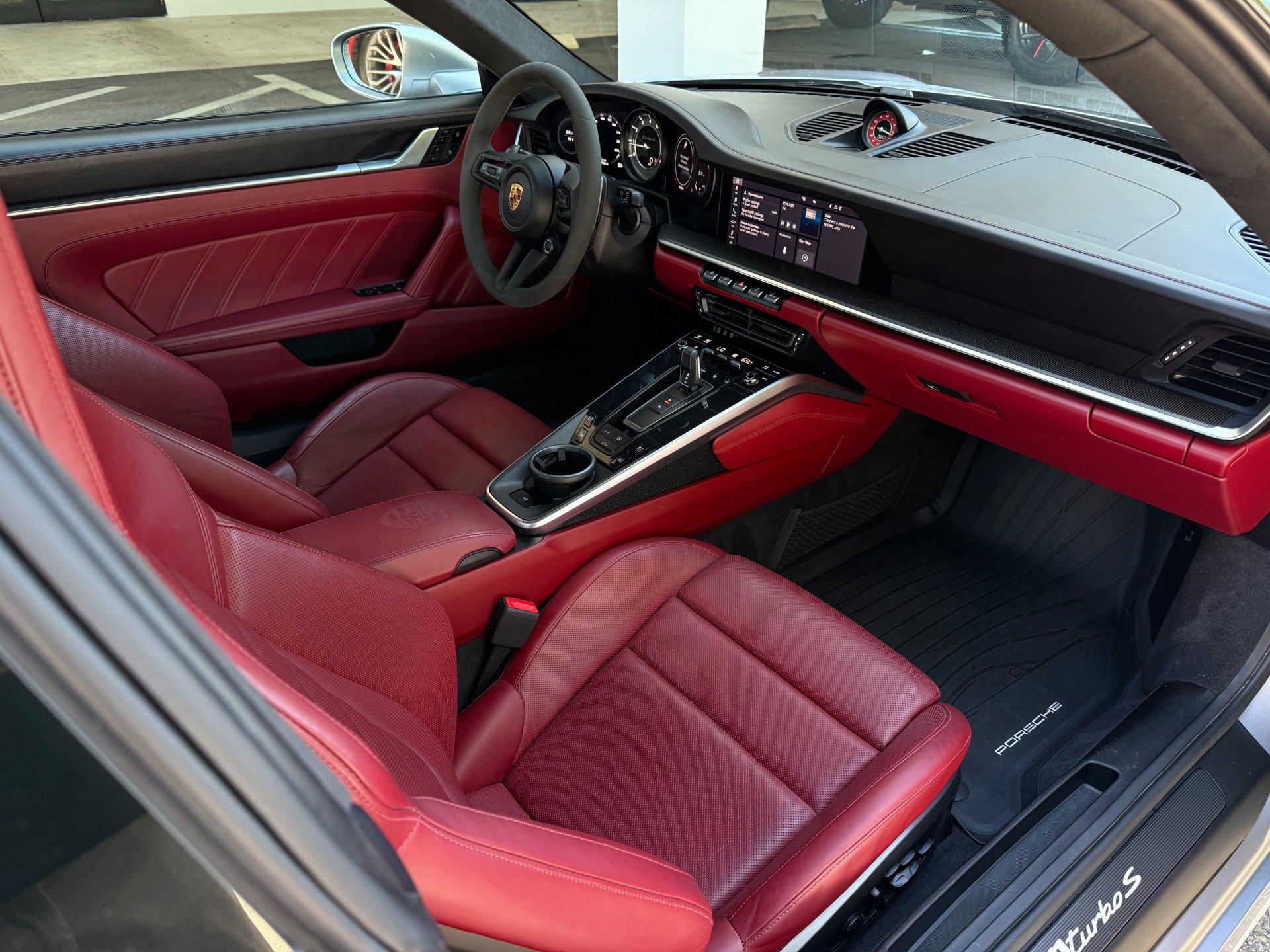 Used 2021 Porsche 911 Turbo S image 27