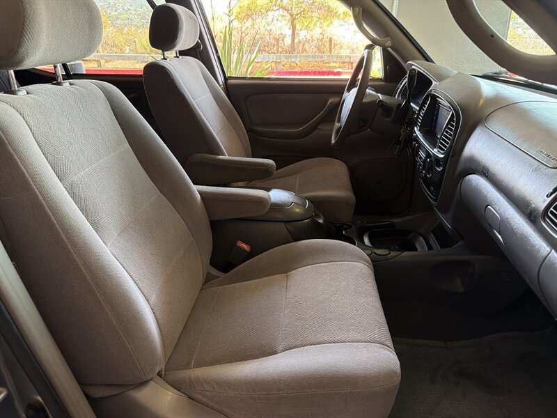 Used 2004 Toyota Sequoia SR5 RWD image 15
