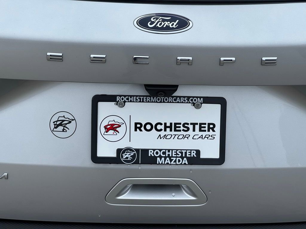 Used 2020 Ford Escape Titanium AWD/4WD image 39