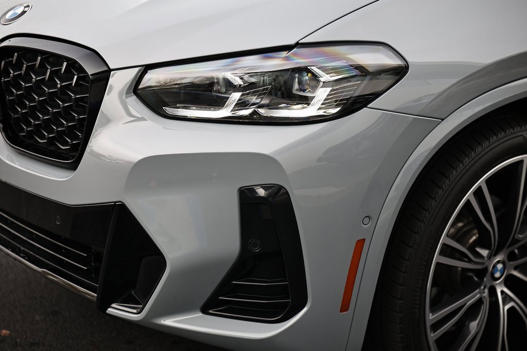 Used 2025 BMW X4 xDrive30i w/ Premium Package image 12