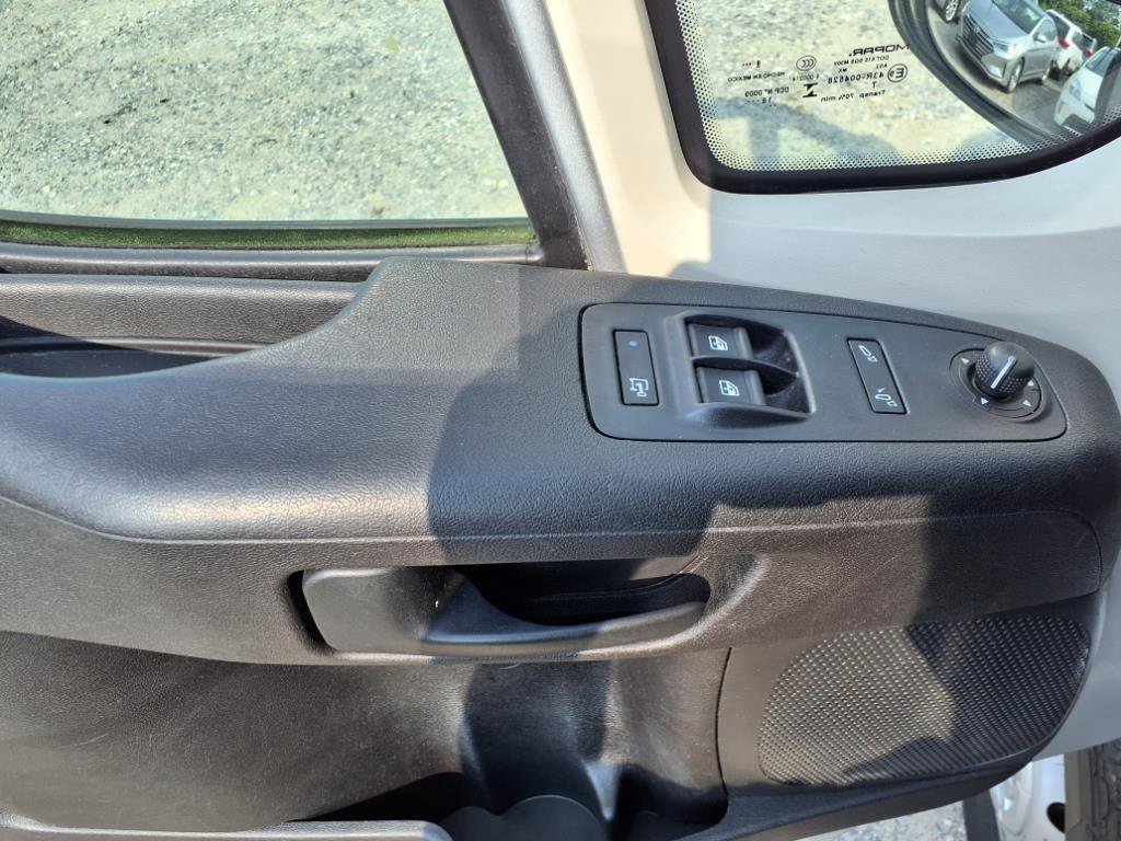 Used 2019 RAM ProMaster 2500 w/ Interior Convenience Group image 18