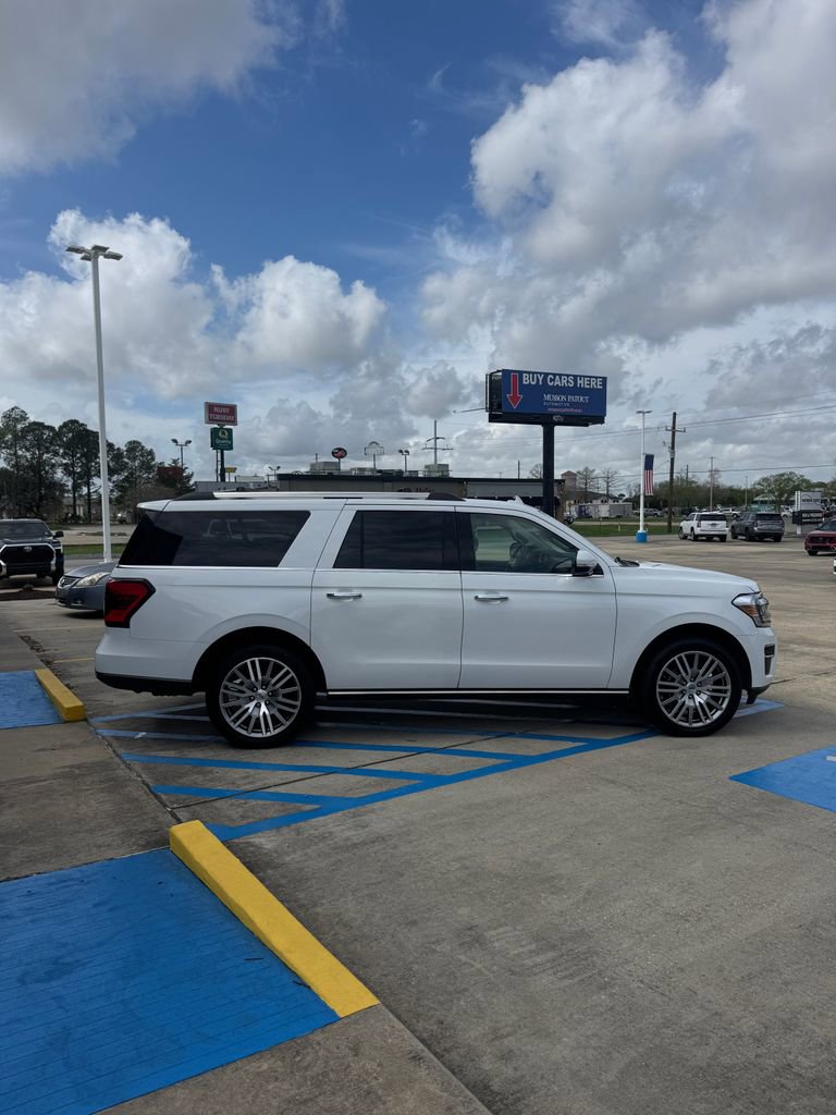 Used 2024 Ford Expedition Max Limited image 4