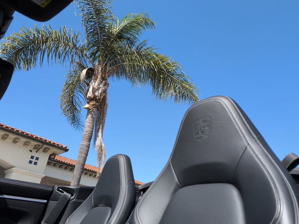 Used 2022 Porsche 911 Turbo image 23