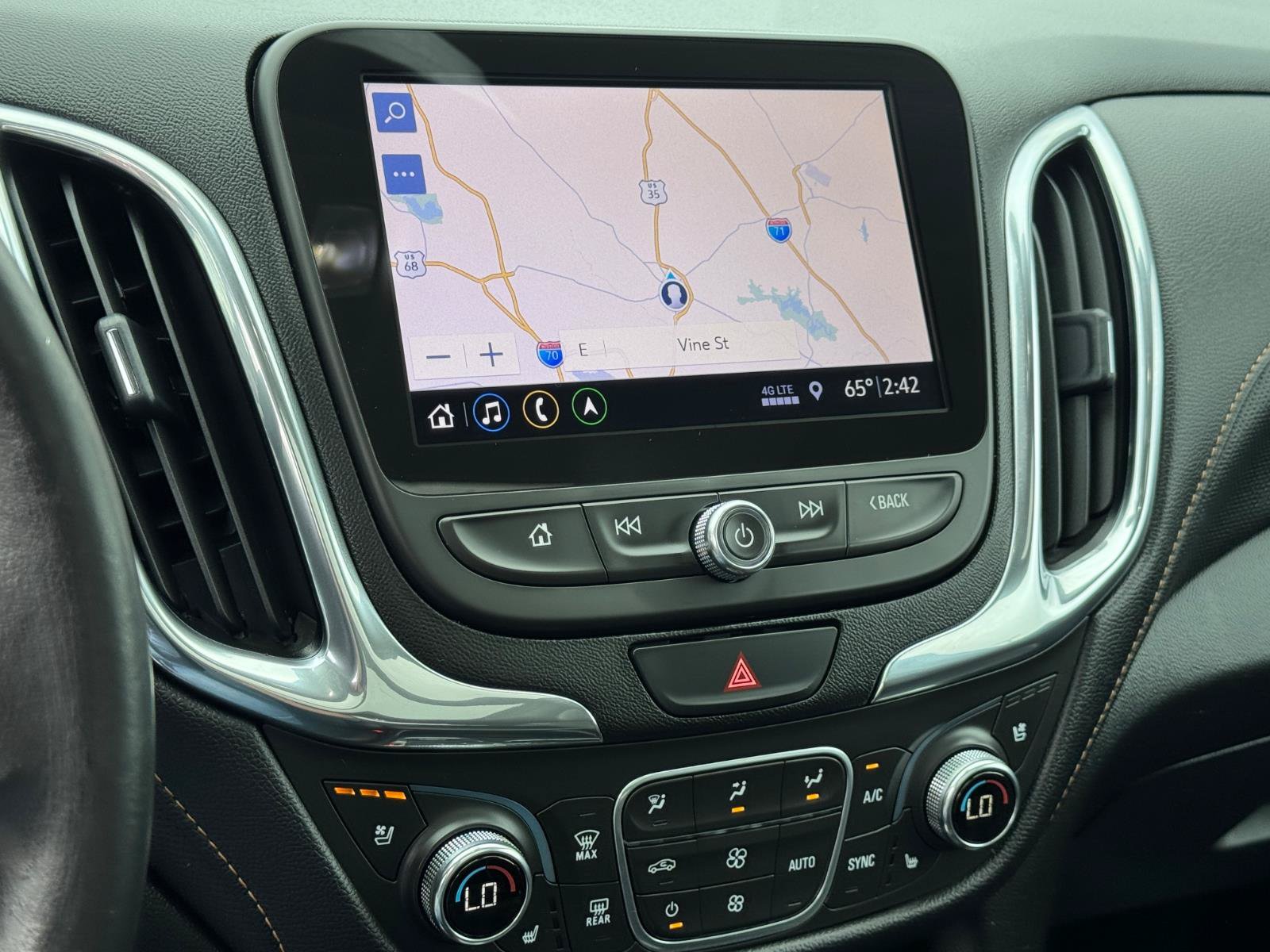 Used 2020 Chevrolet Equinox Premier FWD image 16