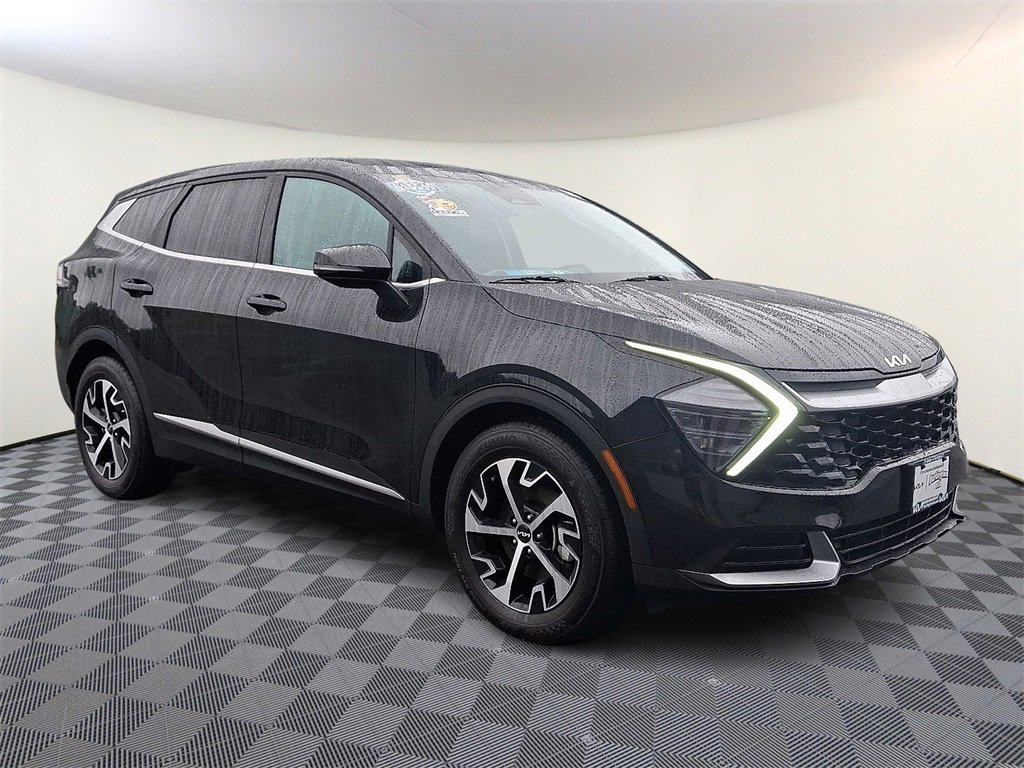 Certified 2025 Kia Sportage EX image 1