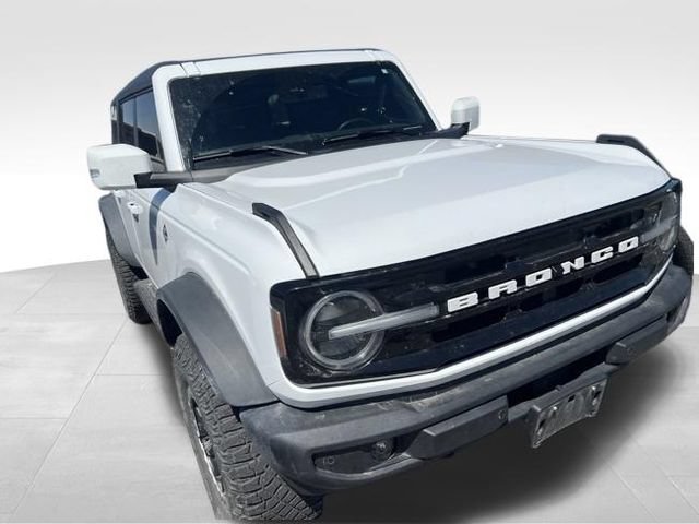 Used 2023 Ford Bronco Outer Banks w/ Sasquatch Package AWD/4WD image 4