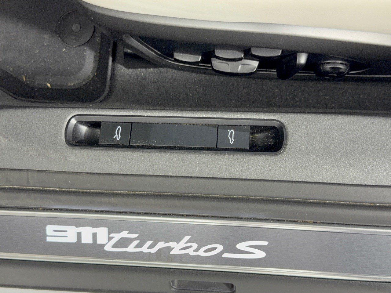 Certified 2021 Porsche 911 Turbo S AWD/4WD image 28