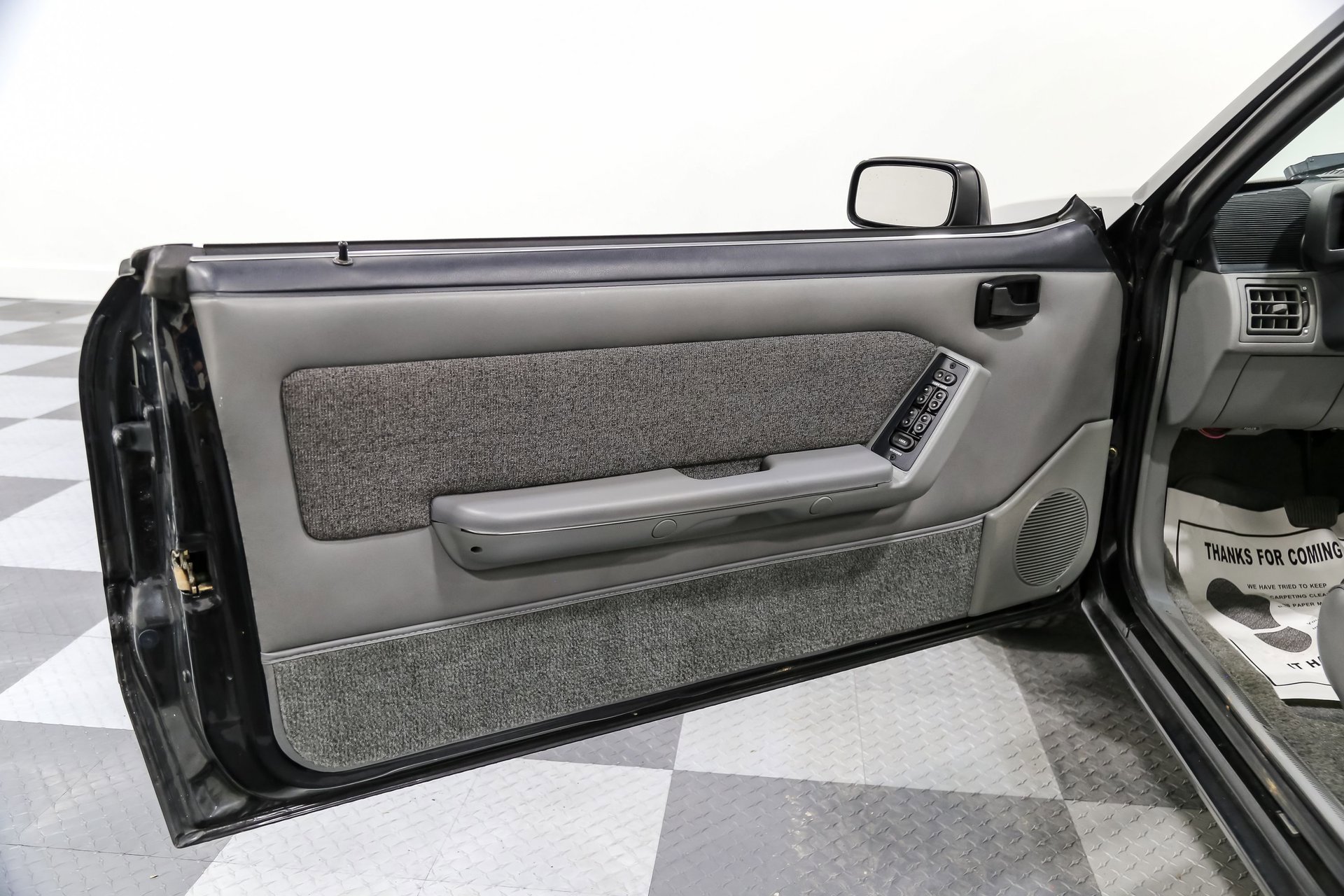 Used 1989 Ford Mustang LX RWD image 15