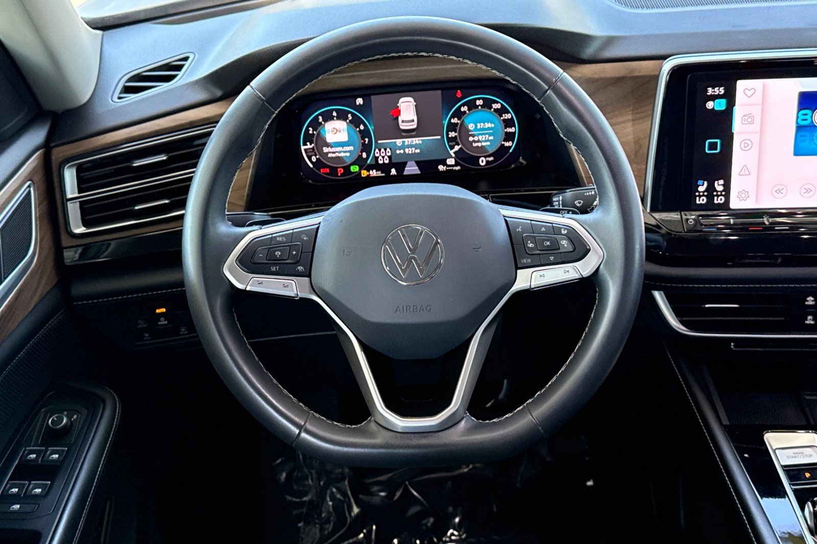 Used 2024 Volkswagen Atlas SE AWD/4WD image 22