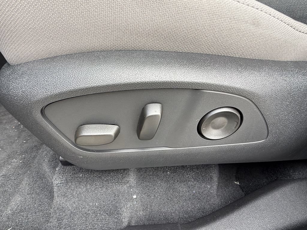 New 2026 GMC Acadia Elevation FWD image 29
