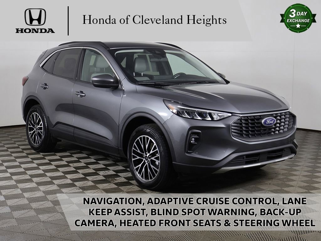 Used 2024 Ford Escape SE image 1