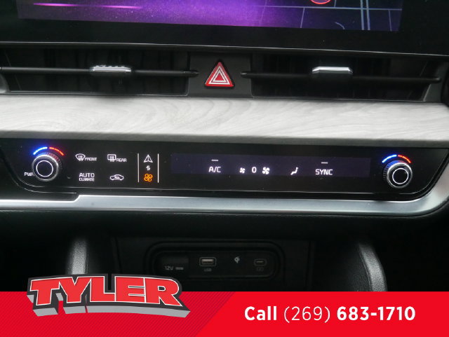 Used 2024 Kia Sportage X-Line w/ X-Line Premium Package AWD/4WD image 50