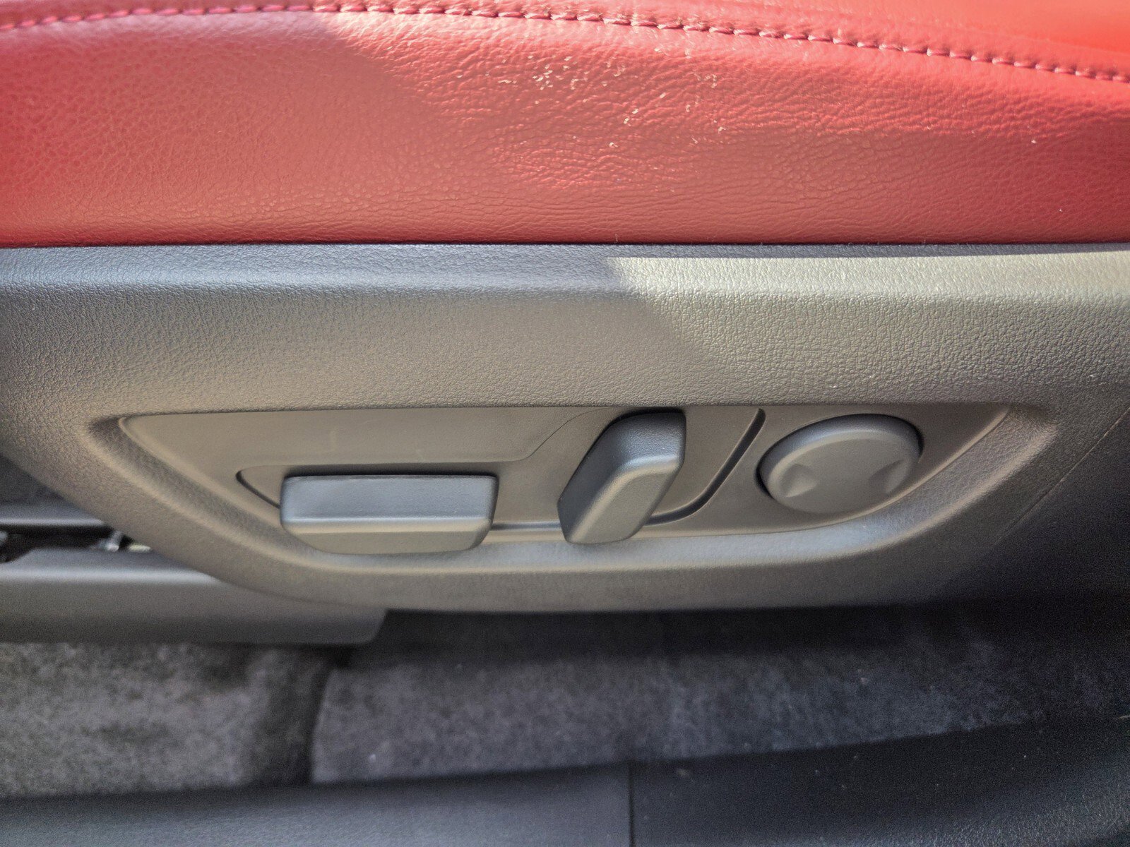 New 2026 MAZDA CX-70 3.3 Turbo w/ Premium Plus Pkg AWD/4WD image 4