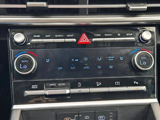 Used 2026 Hyundai Santa Fe SEL FWD image 13