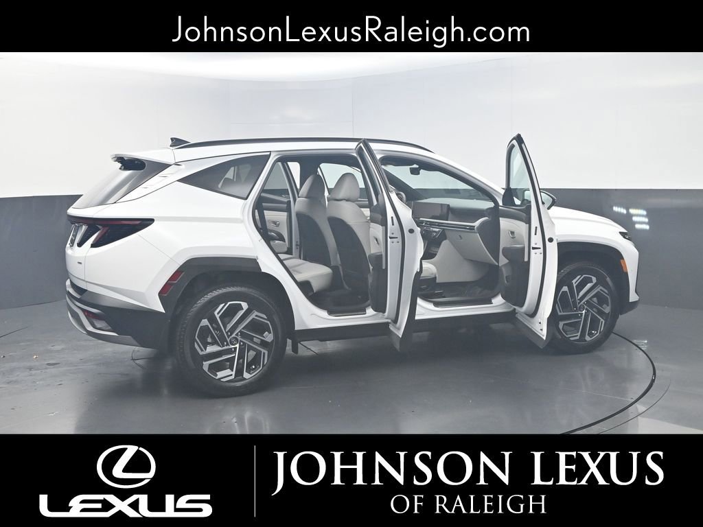 Used 2025 Hyundai Tucson Limited image 25