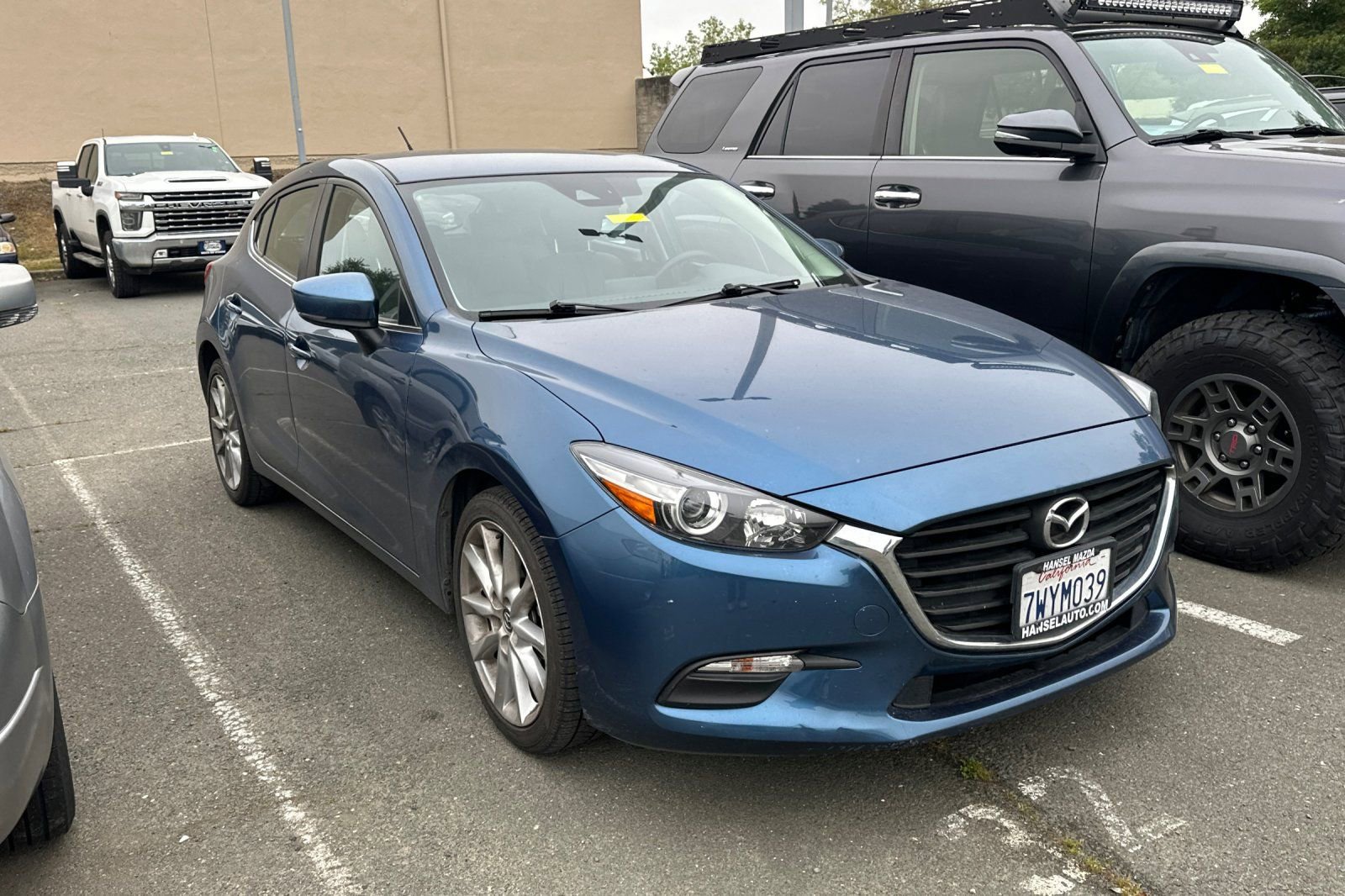 Used 2017 MAZDA MAZDA3 Touring image 2