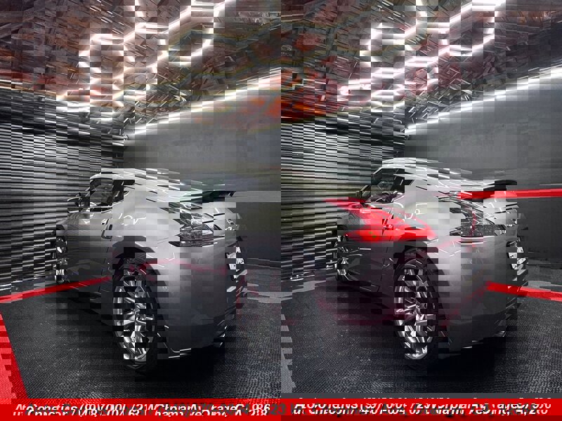 Used 2009 Nissan 370Z Touring w/ Sport Pkg RWD image 4