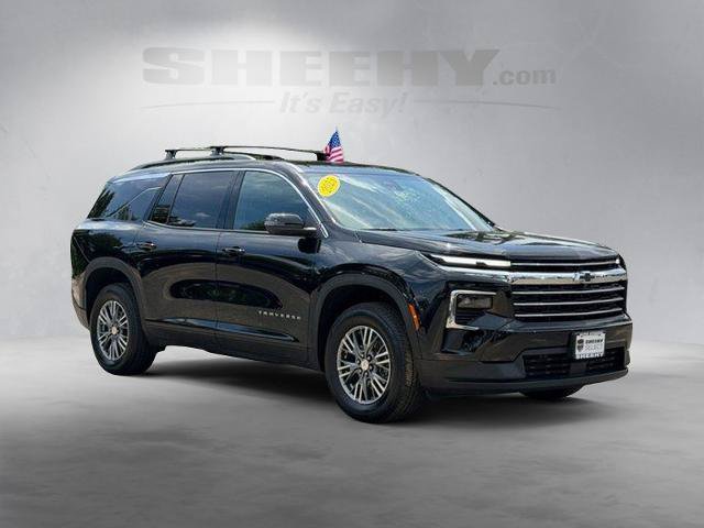 Used 2025 Chevrolet Traverse LT w/ Driver Confidence Package AWD/4WD image 2