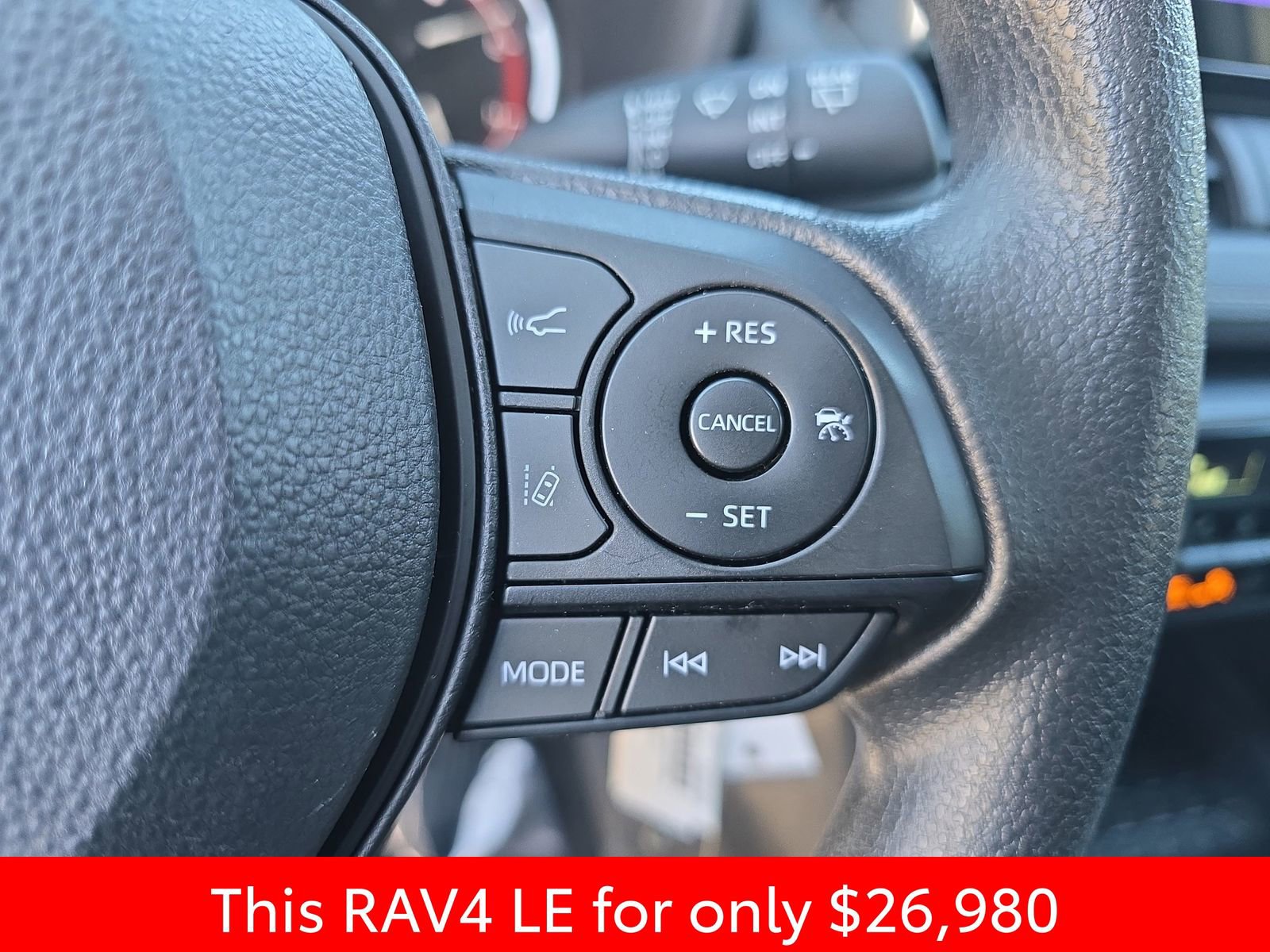 Used 2023 Toyota RAV4 LE FWD image 23