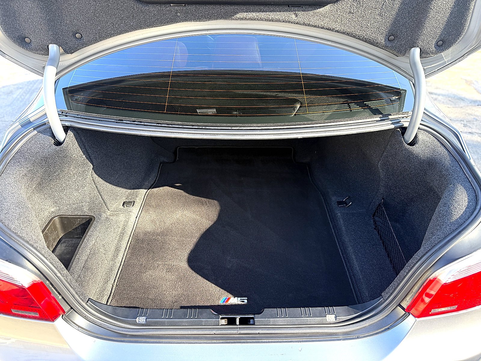 Used 2006 BMW M5 image 14