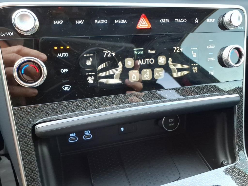 New 2026 Genesis GV80 3.5T e-SC AWD/4WD image 22