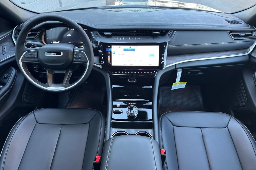 New 2026 Jeep Grand Cherokee Limited AWD/4WD image 13