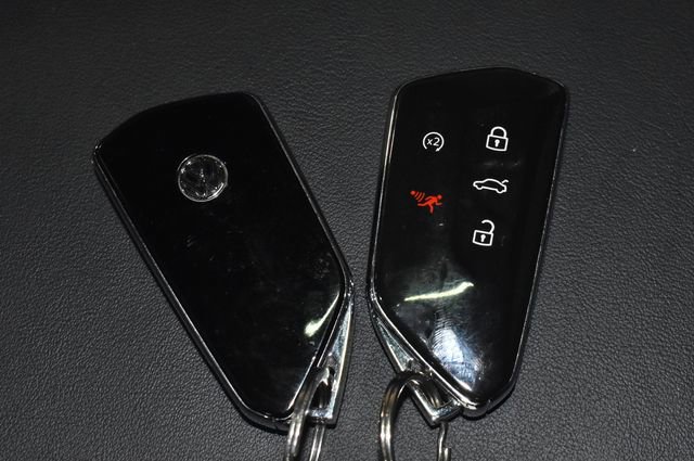 Used 2024 Volkswagen Atlas SEL Premium R-Line image 24