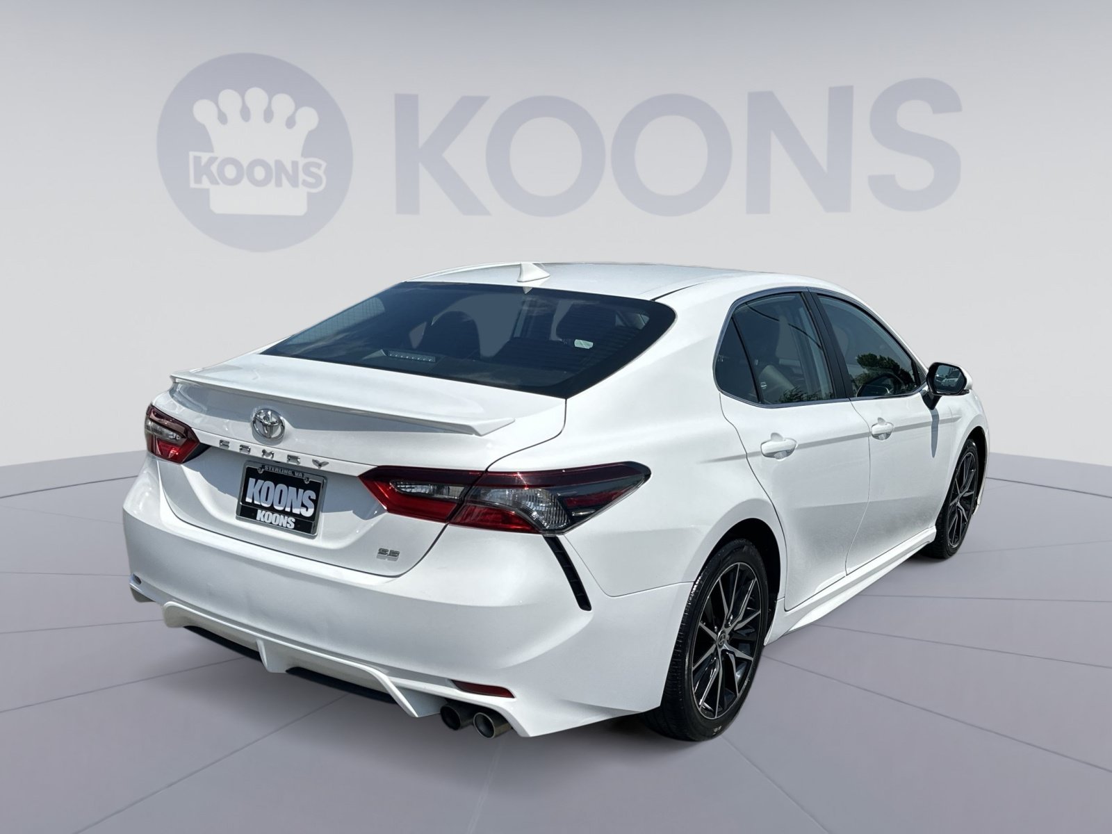 Used 2024 Toyota Camry SE FWD image 16