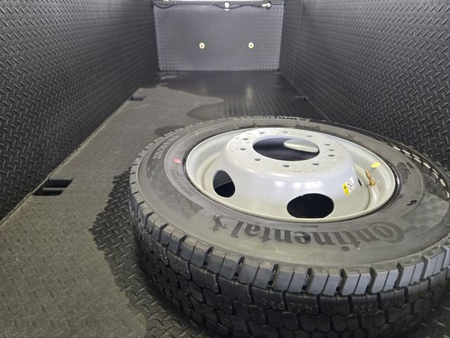 New 2026 Ford F550 4x4 Supercab Super Duty image 24