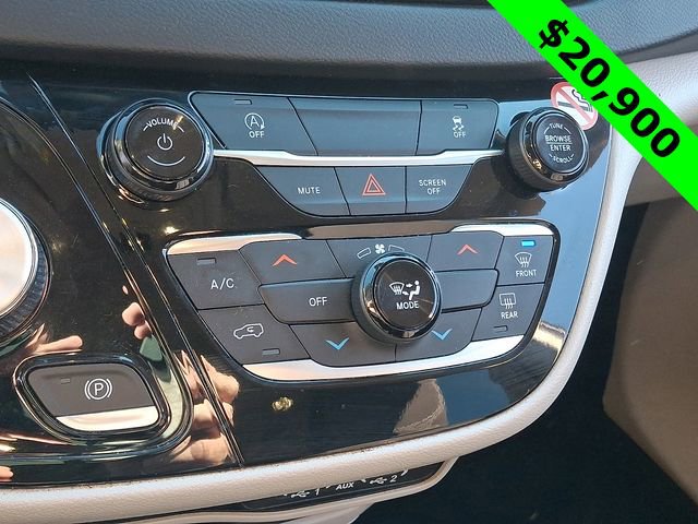 Certified 2023 Chrysler Voyager LX image 17