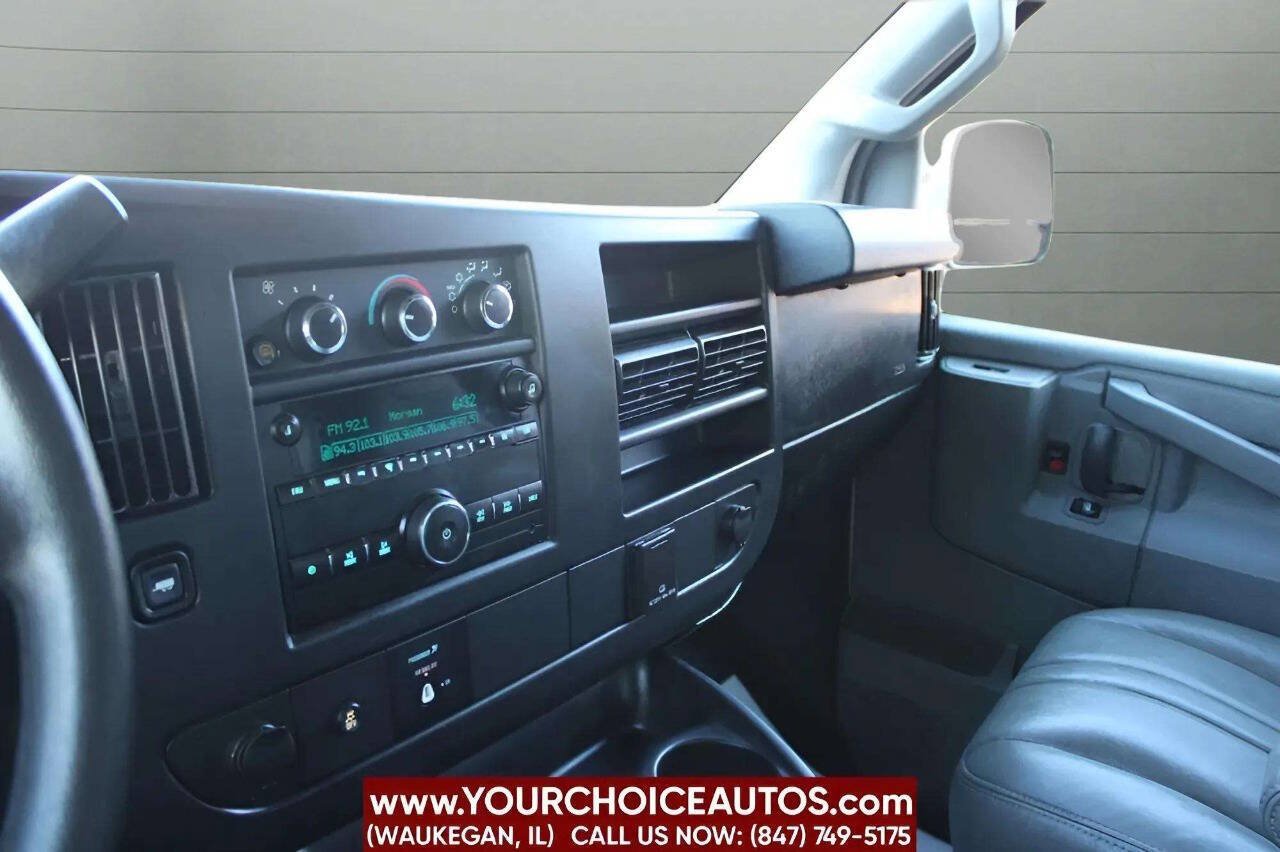 Used 2016 GMC Savana 3500 Extended RWD image 13