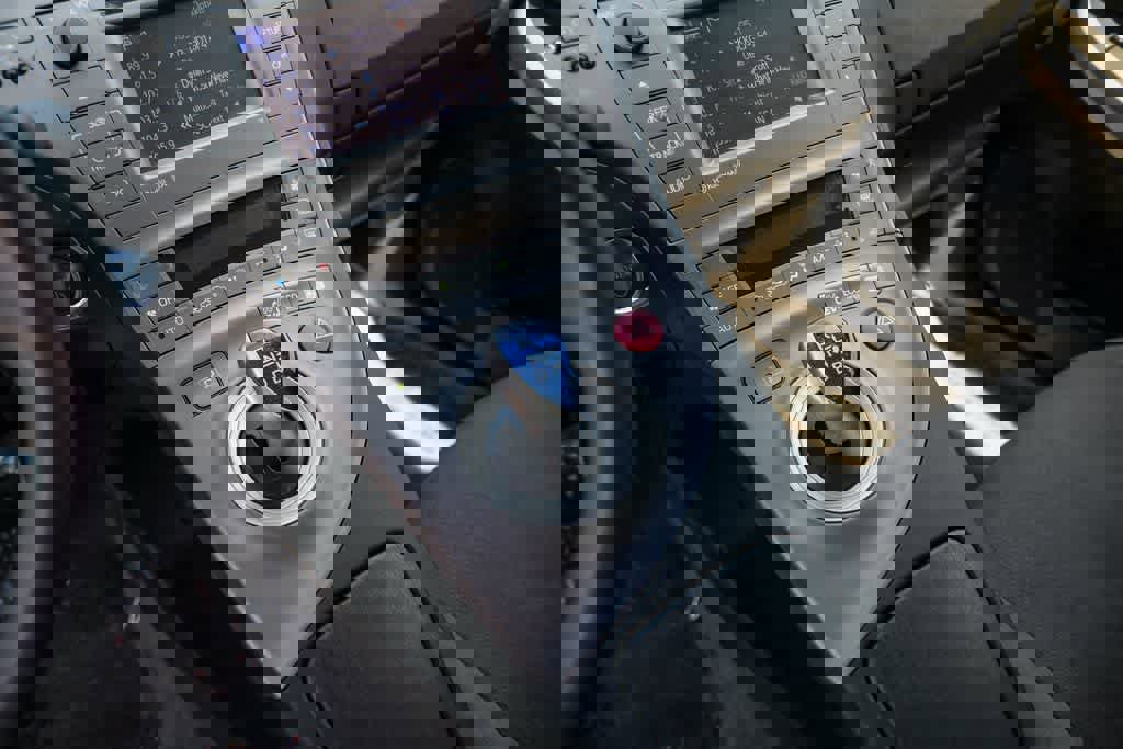 Used 2015 Toyota Prius Prime Plug-In Hybrid image 20