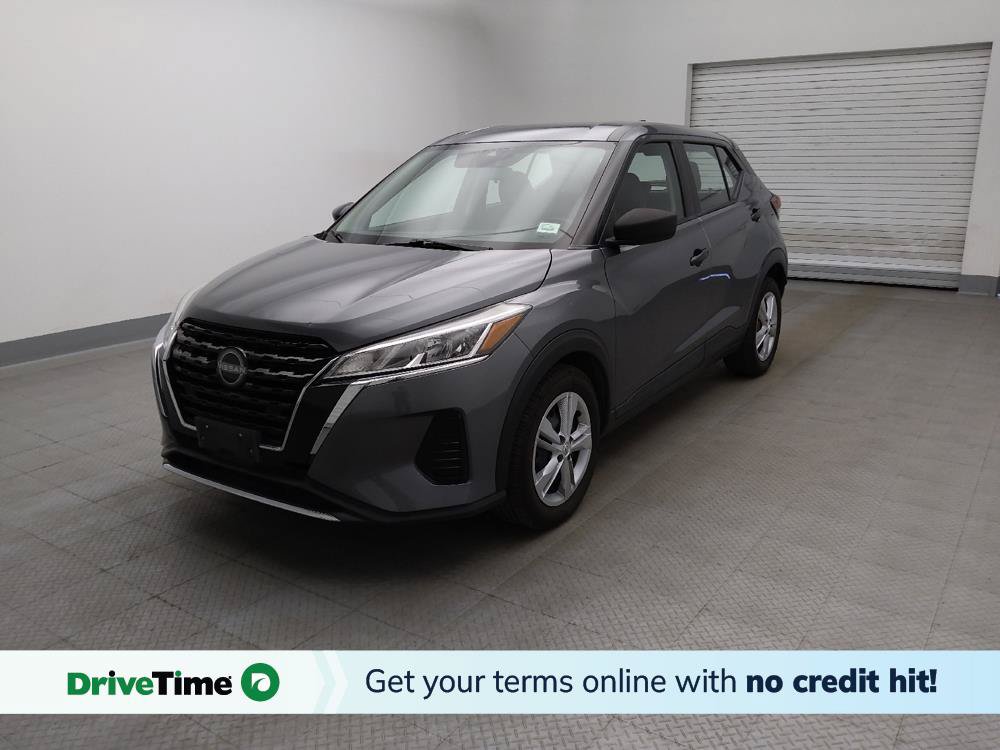Used 2023 Nissan Kicks S FWD image 1