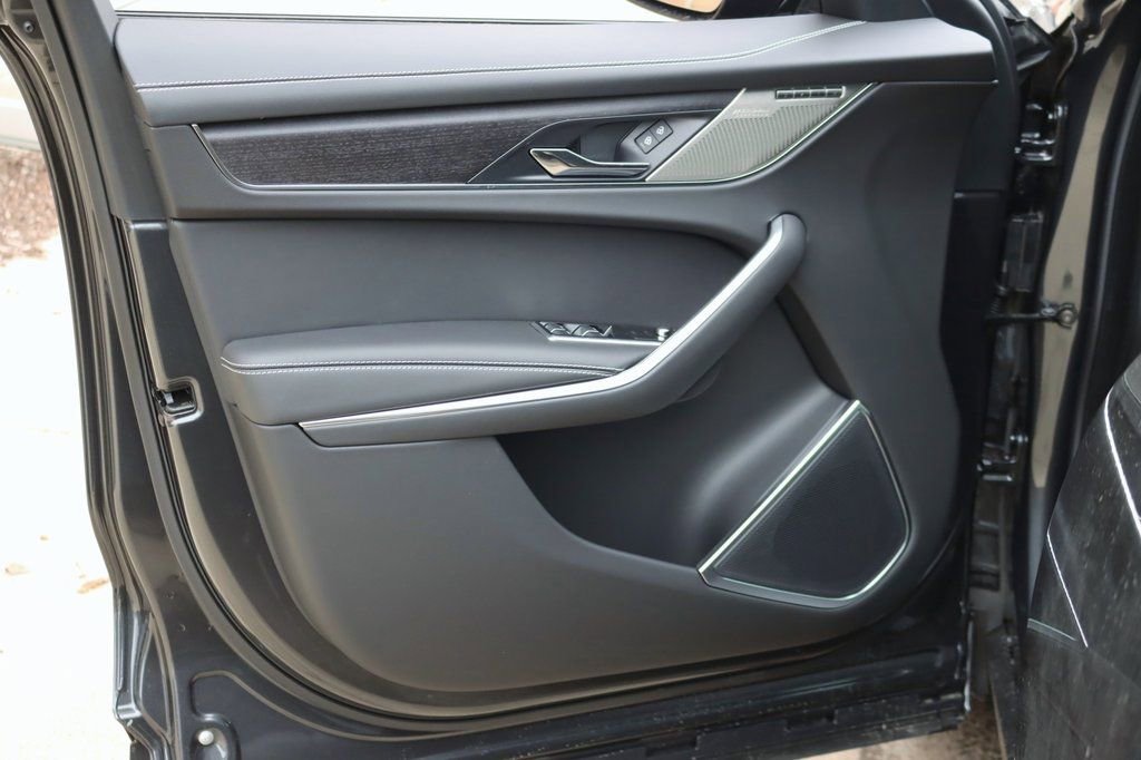 Used 2026 Jaguar F-PACE R-Dynamic S image 11