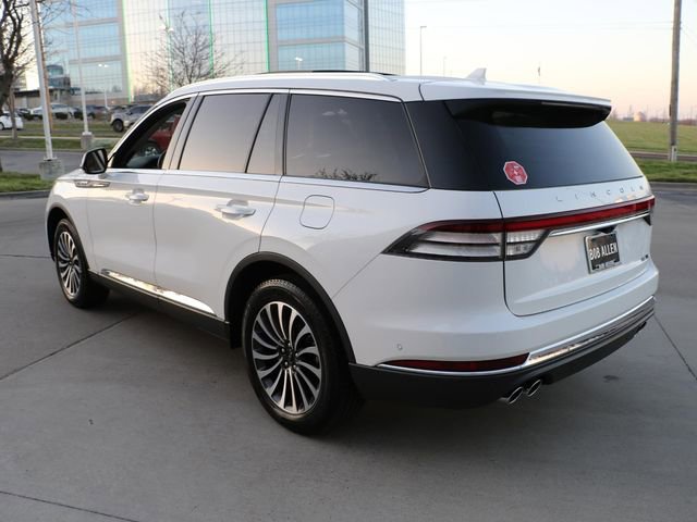 Used 2023 Lincoln Aviator Reserve w/ Equipment Group 201A image 4