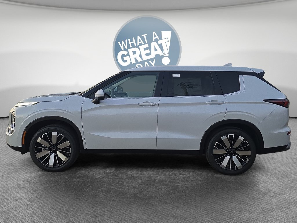 New 2026 Mitsubishi Outlander SE AWD/4WD image 7