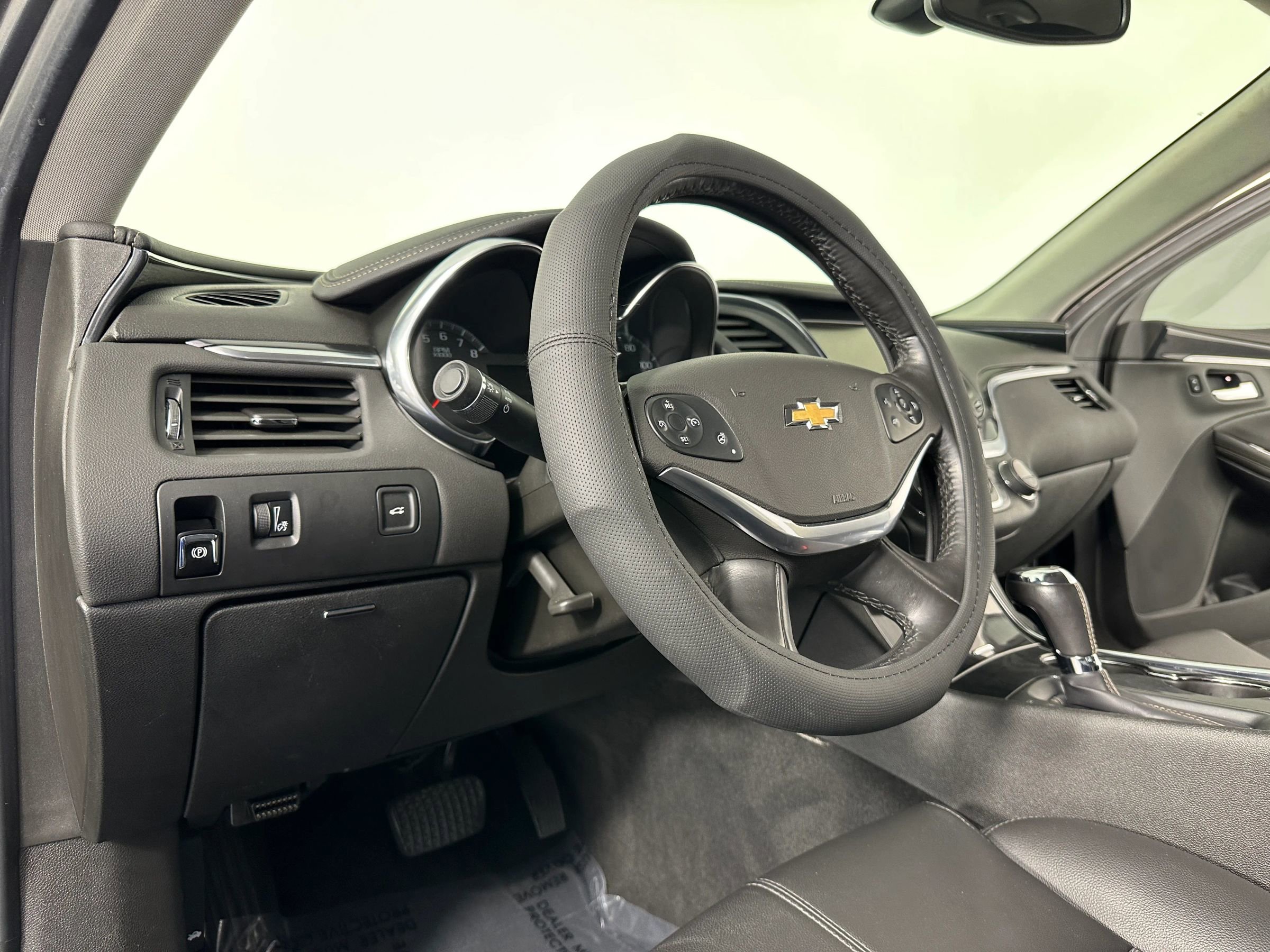 Used 2019 Chevrolet Impala LT w/ LT Convenience Package image 33