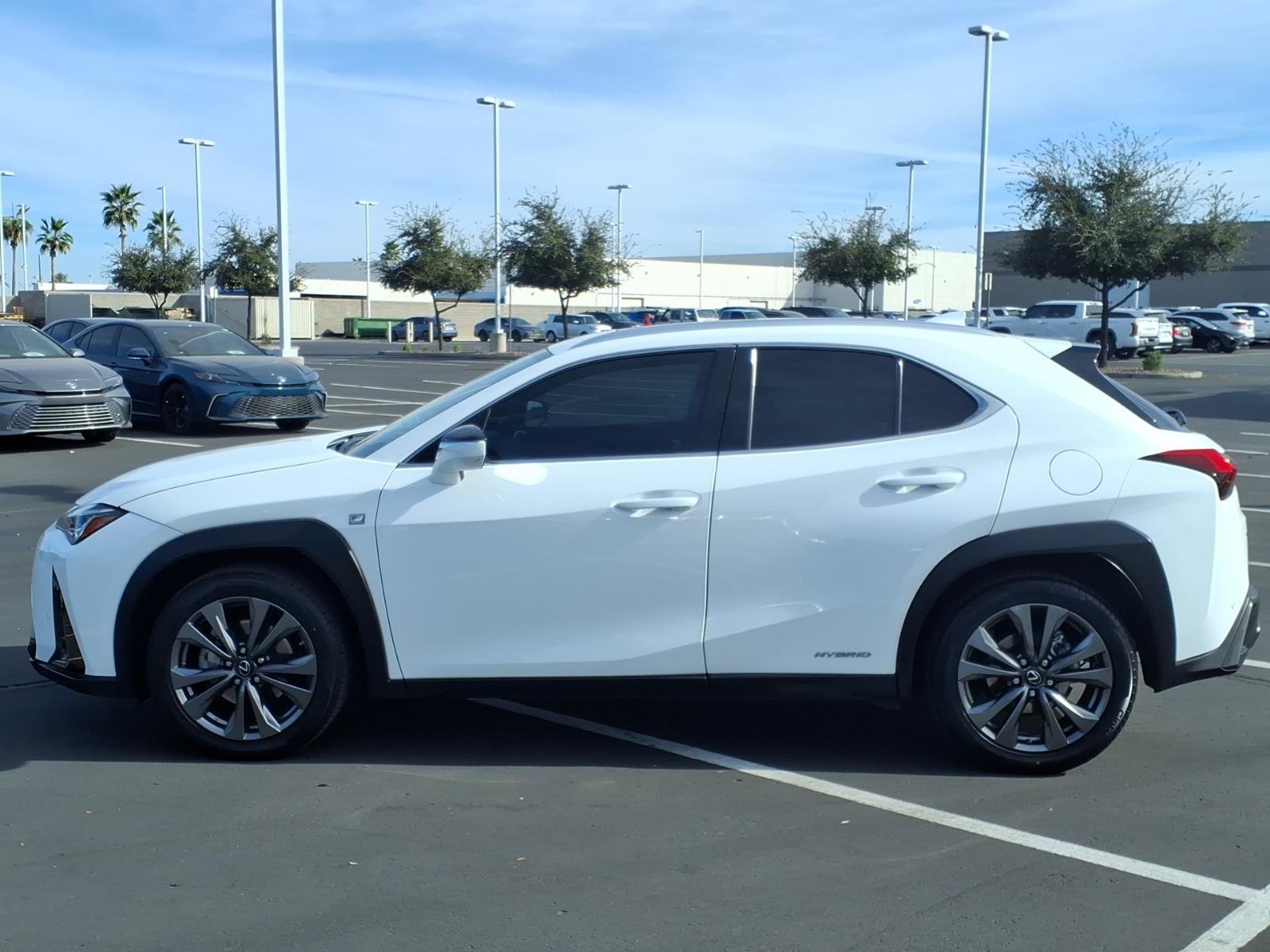 Used 2020 Lexus UX 250h F Sport w/ F Sport Premium Package image 11