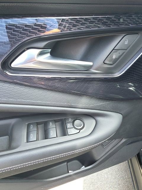 Used 2024 Chevrolet Blazer EV LT image 16