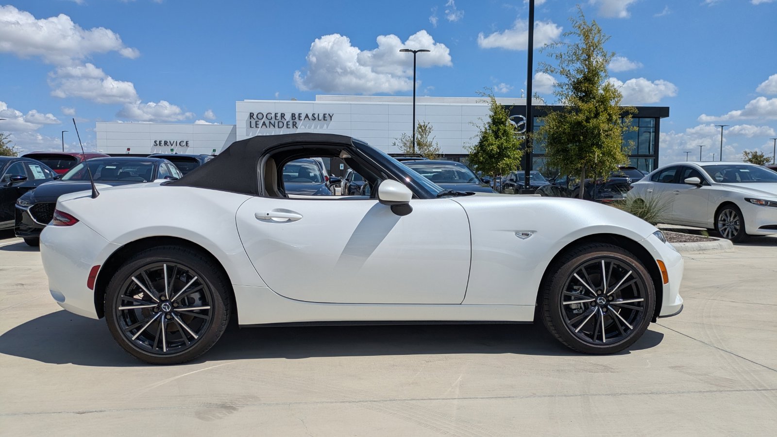 New 2026 MAZDA MX-5 Miata Grand Touring RWD image 8