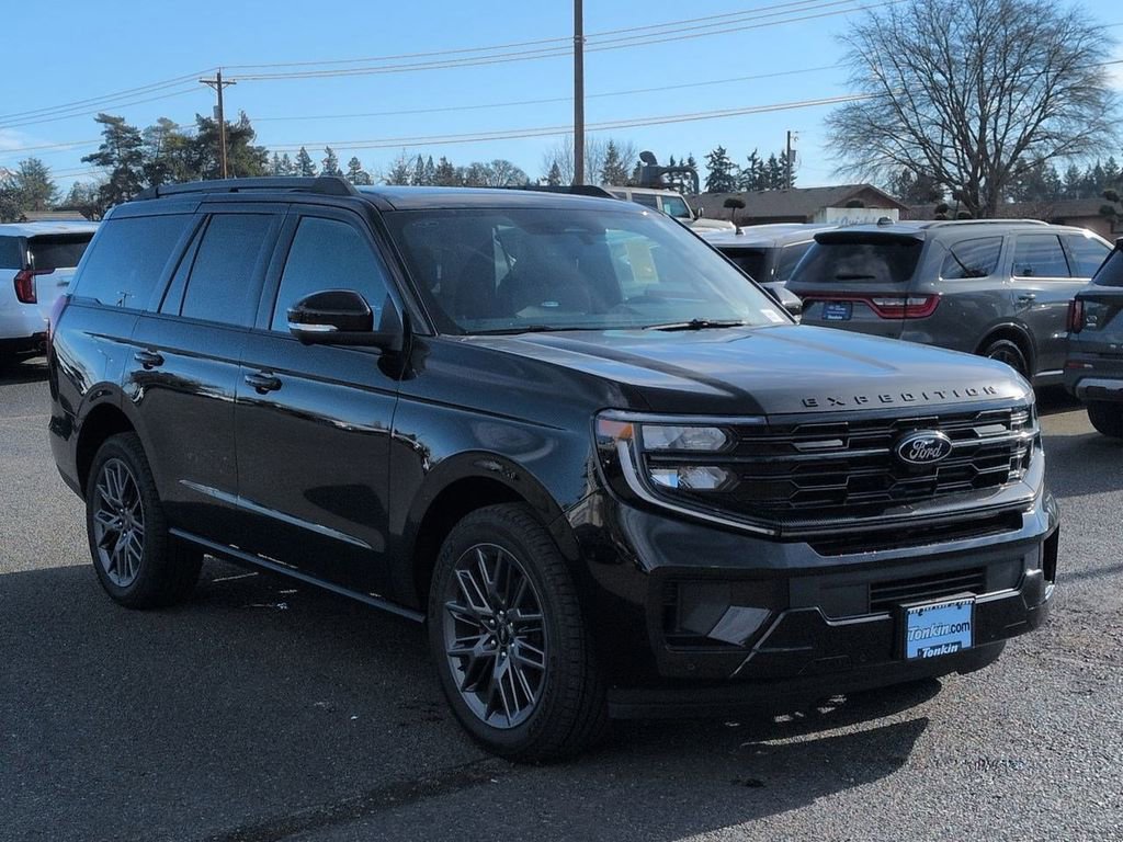 New 2025 Ford Expedition Platinum w/ Stealth Performance Package AWD/4WD image 7