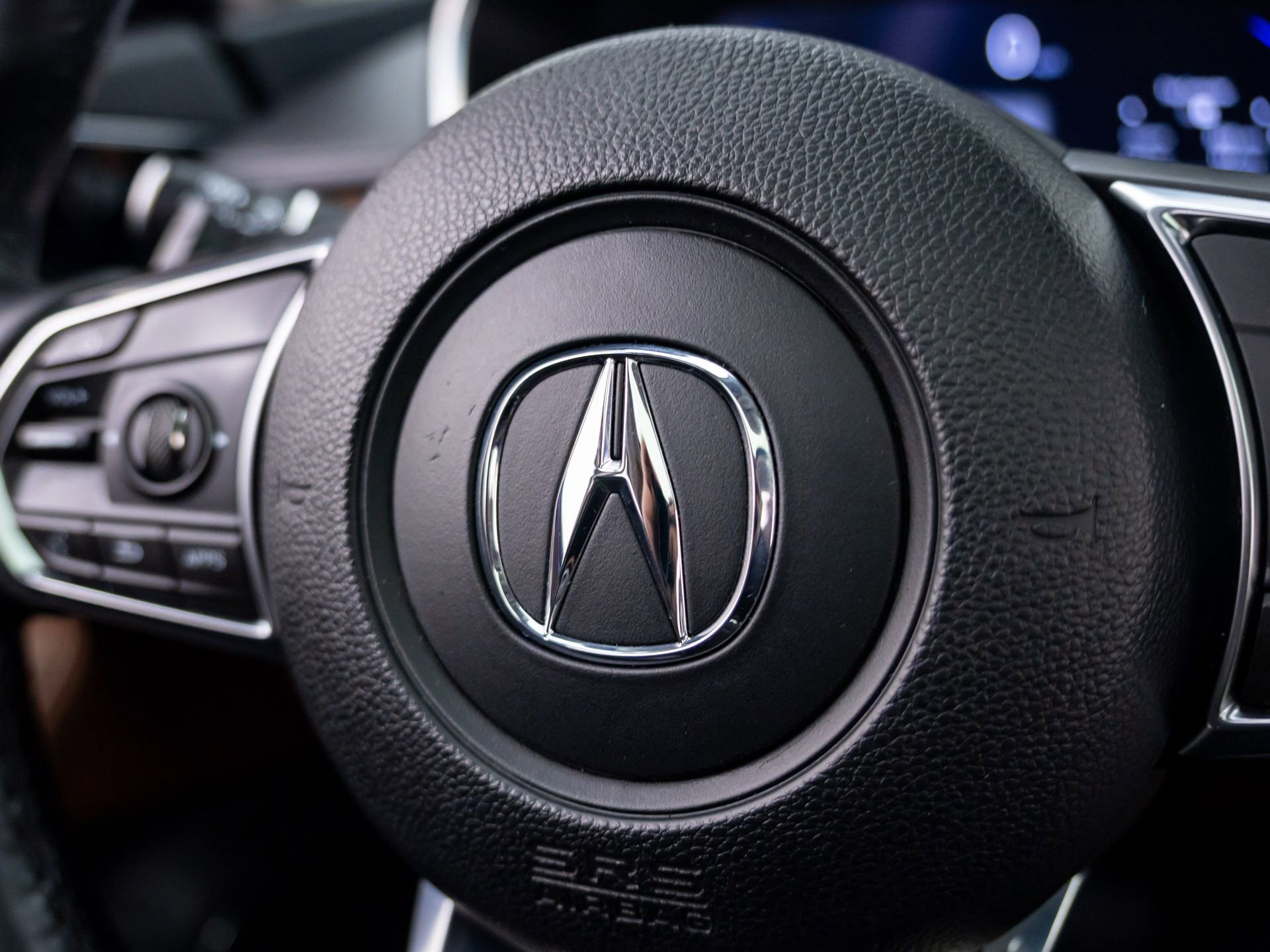 Used 2023 Acura MDX SH-AWD w/ Technology Package image 11