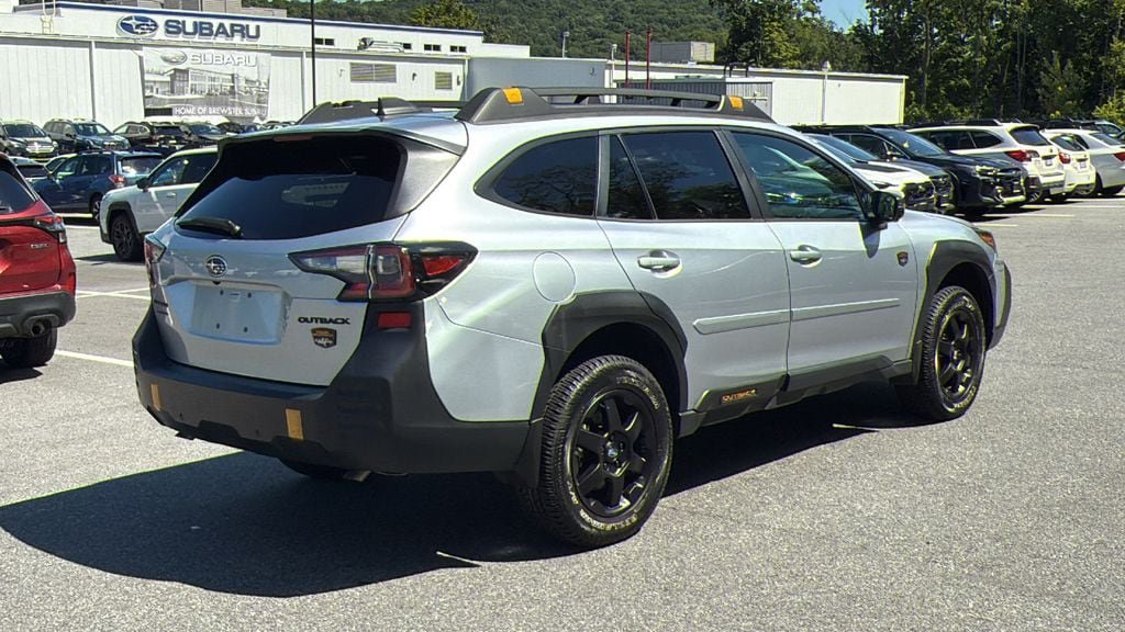 Certified 2025 Subaru Outback Wilderness AWD/4WD image 4