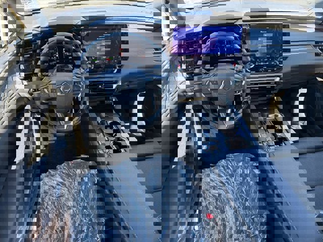 New 2026 Lexus RX 450h AWD w/ Convenience Package image 9