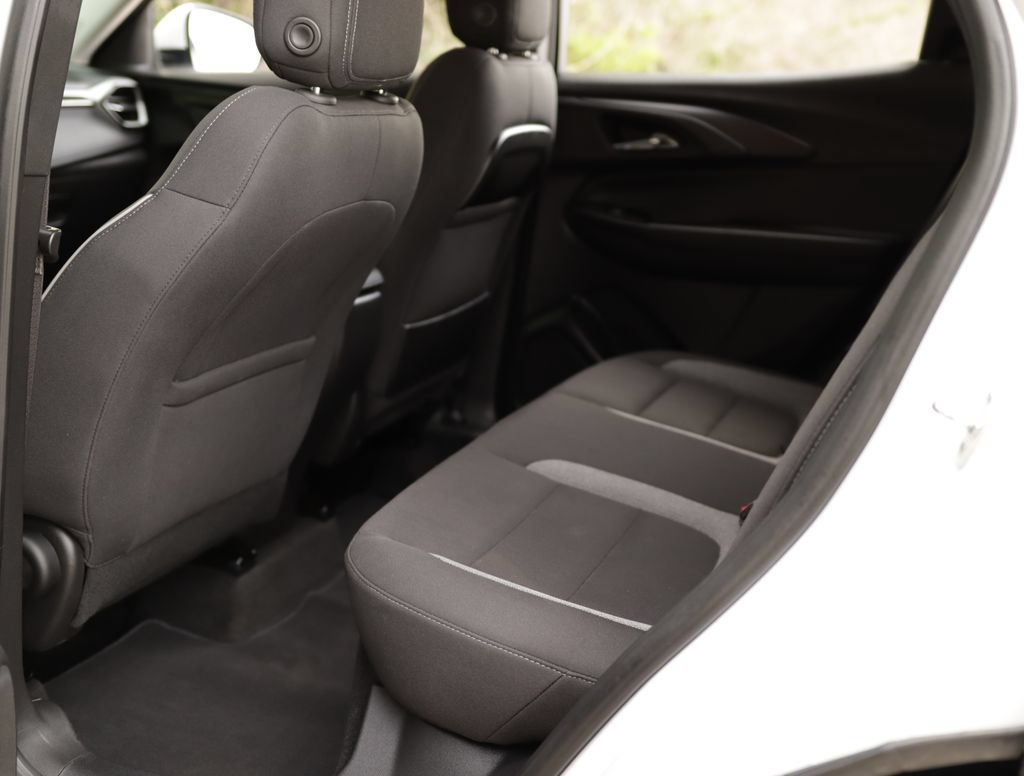 Used 2025 Chevrolet TrailBlazer LT FWD image 23
