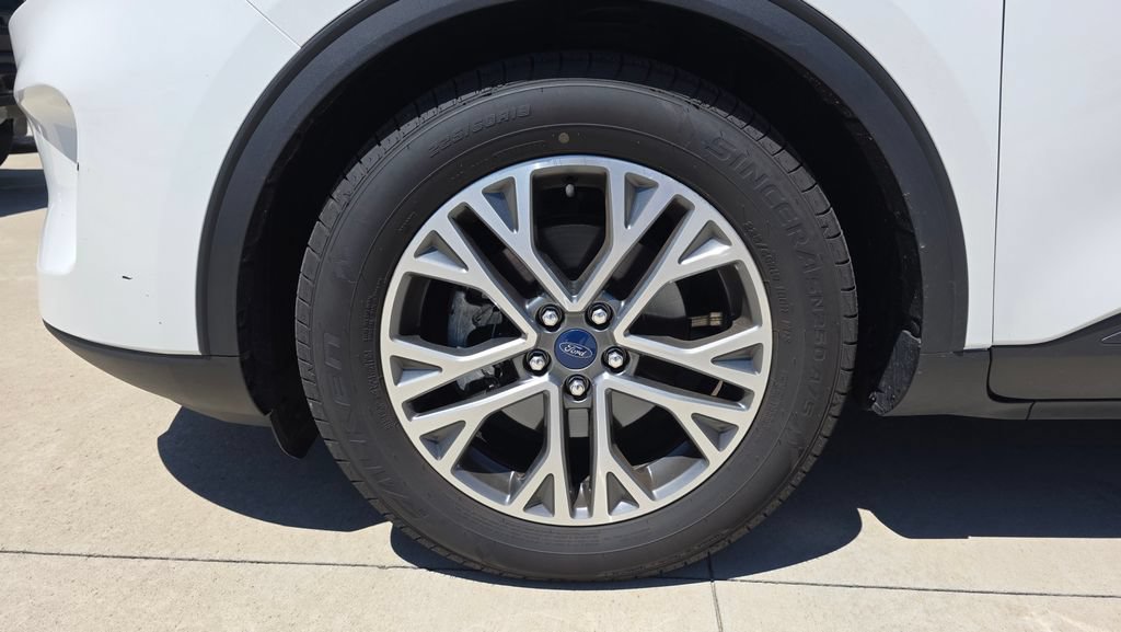 Used 2020 Ford Escape SEL FWD image 10