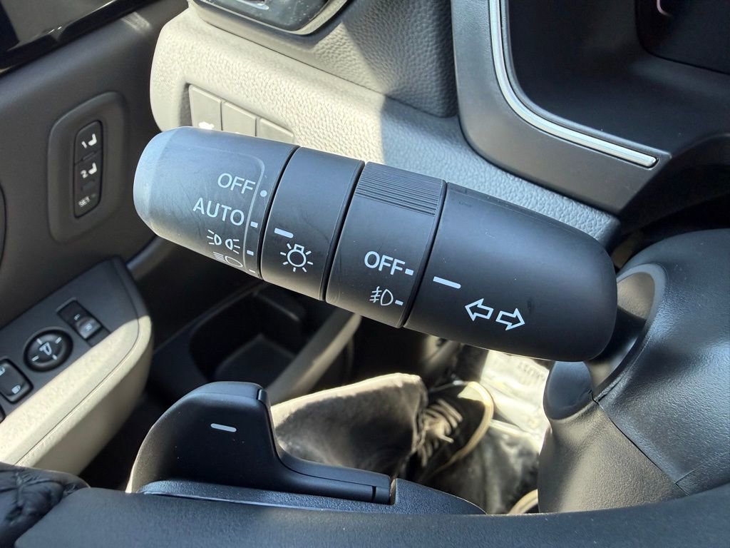 Used 2025 Honda Pilot Touring image 20