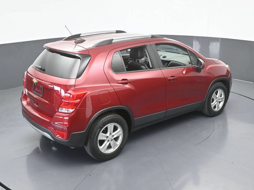 Used 2021 Chevrolet Trax LT w/ LT Convenience Package FWD image 48